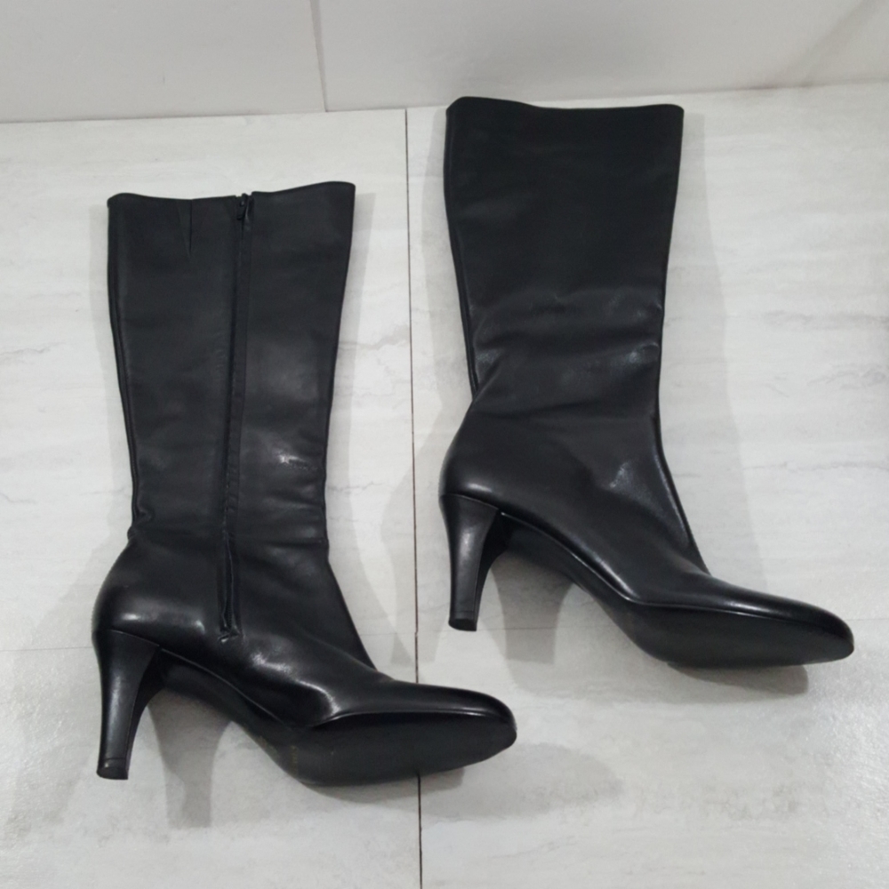 Gianni Bini Leather tall zip boots Size10M